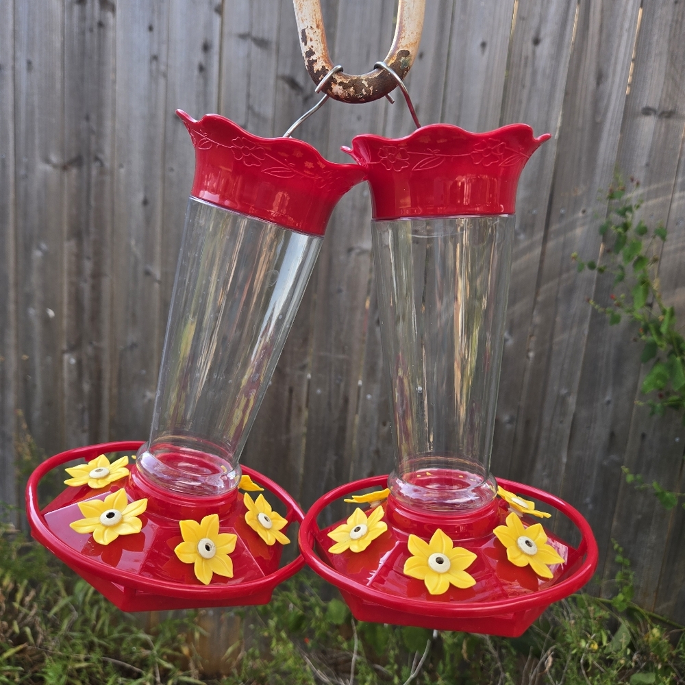2 Pack Humming Bird Feeders with ant guard